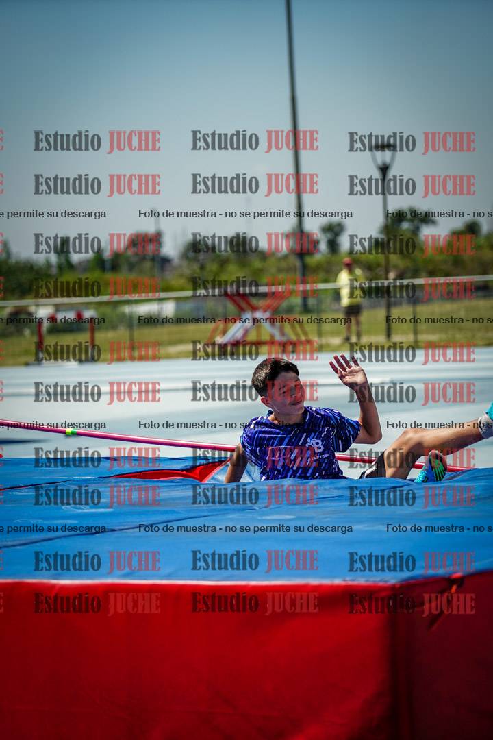 Fotos del salto en alto de mujeres y varones - todos los grupos
