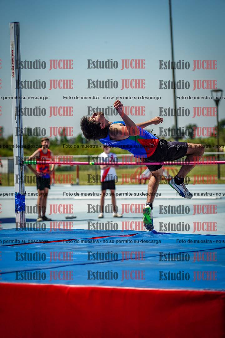 Fotos del salto en alto de mujeres y varones - todos los grupos