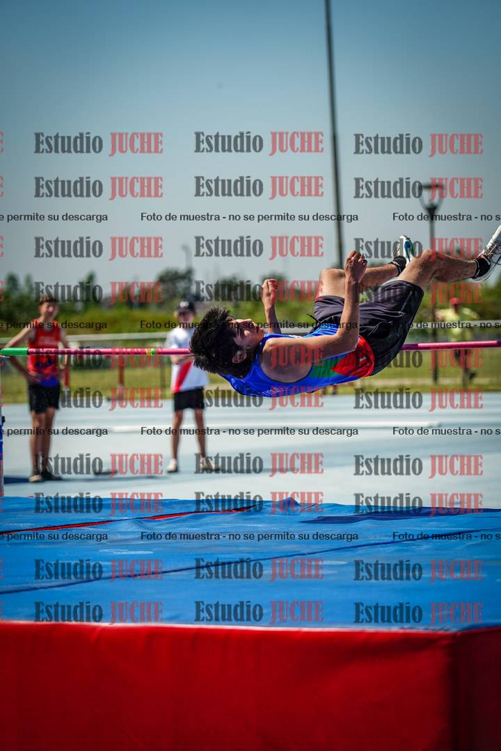 Fotos del salto en alto de mujeres y varones - todos los grupos