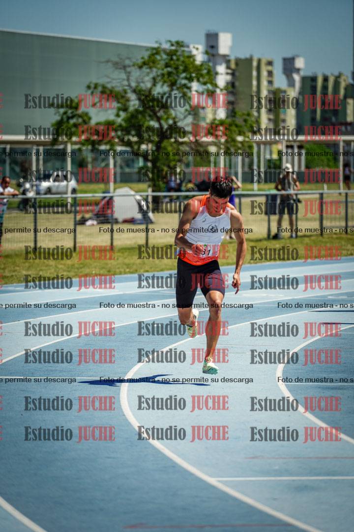 Fotos de los 800 m llanos de varones