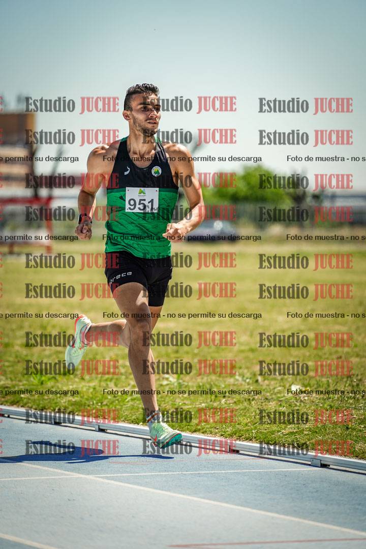Fotos de los 800 m llanos de varones