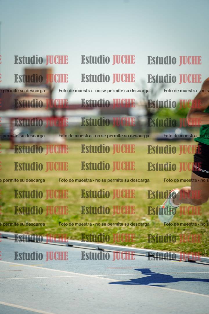 Fotos de los 800 m llanos de varones