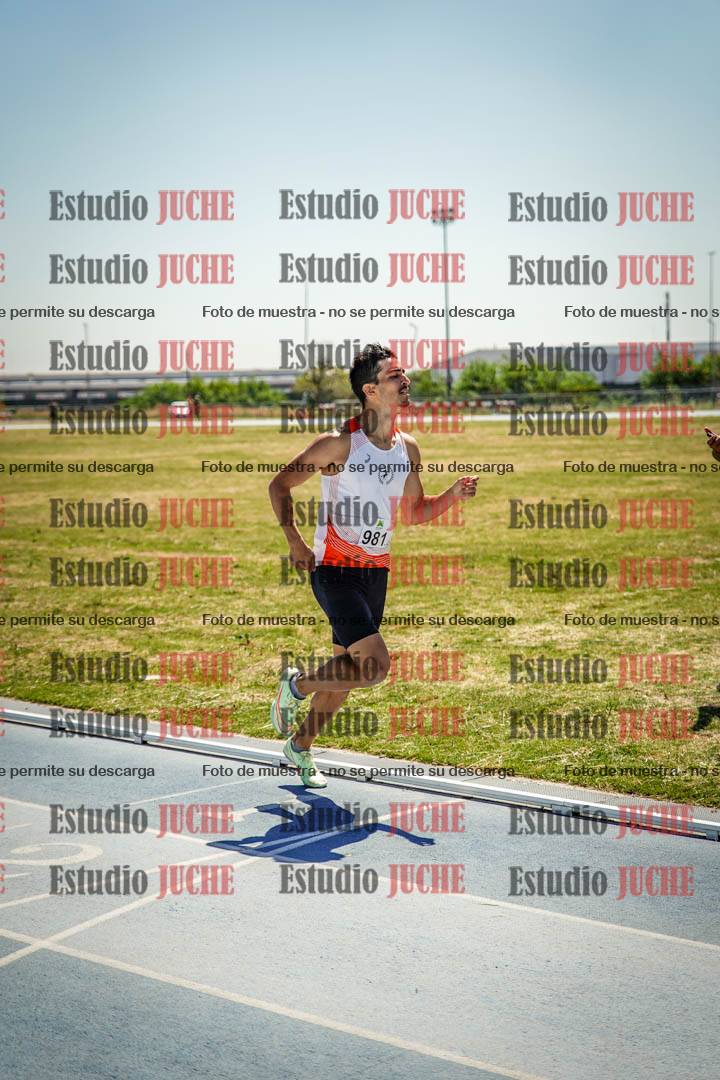 Fotos de los 800 m llanos de varones