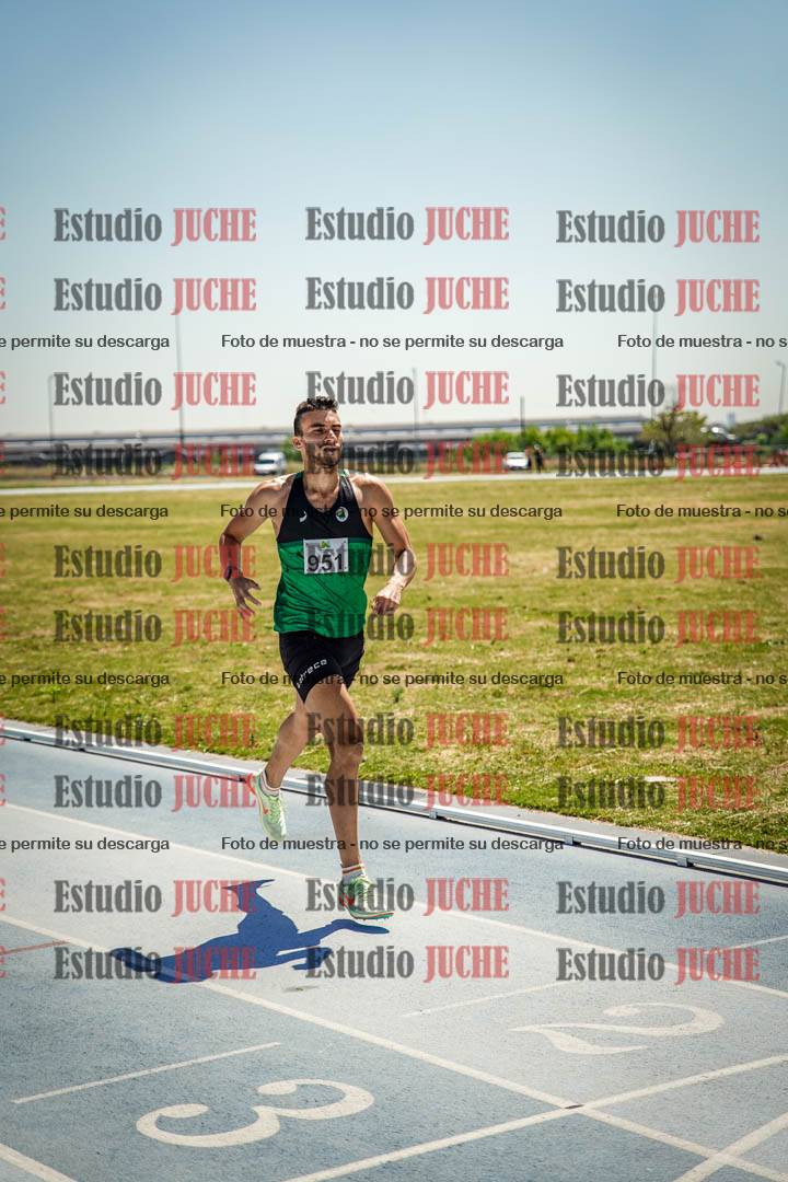 Fotos de los 800 m llanos de varones