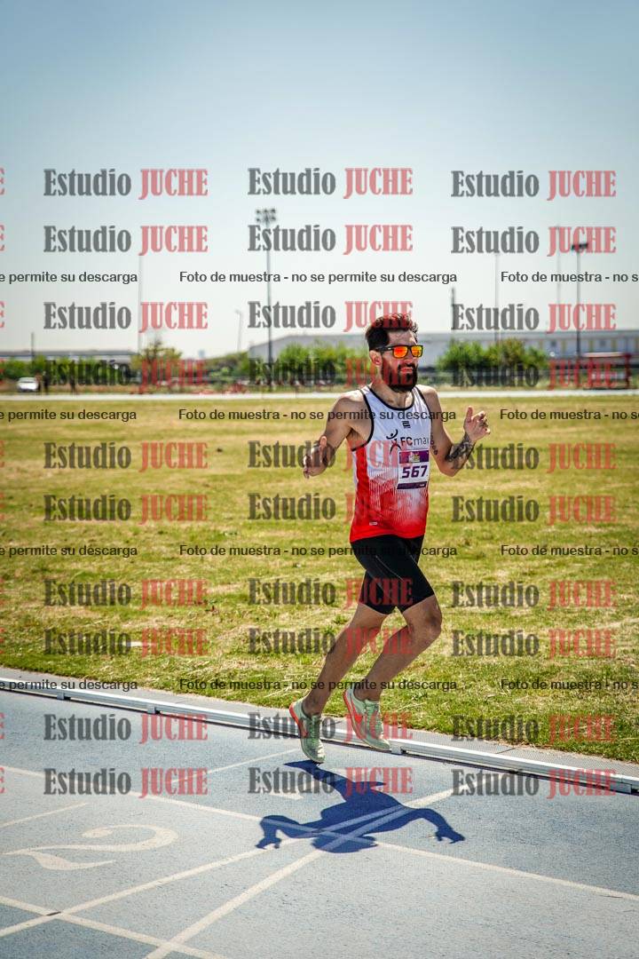 Fotos de los 800 m llanos de varones