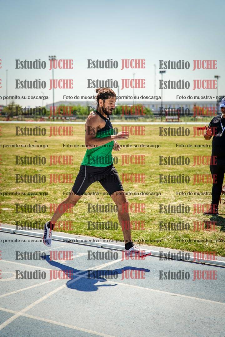 Fotos de los 800 m llanos de varones