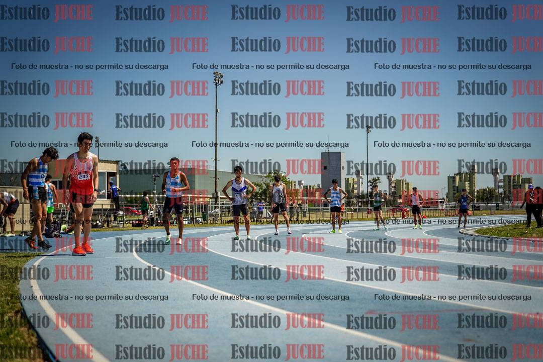 Fotos de los 800 m llanos de varones