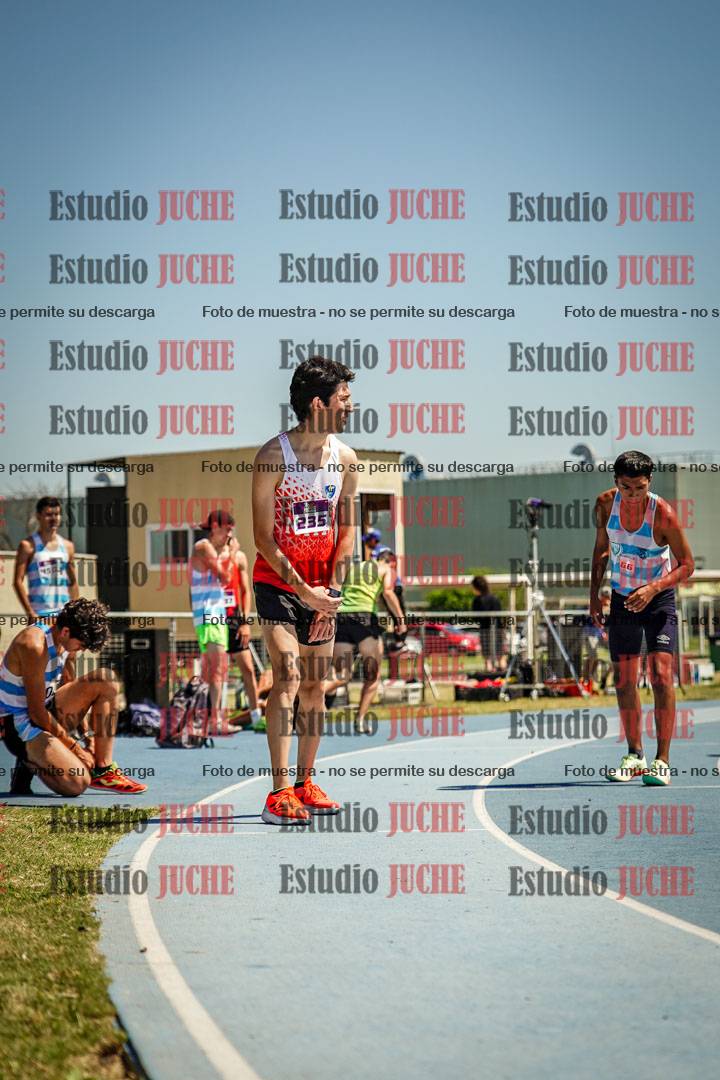 Fotos de los 800 m llanos de varones