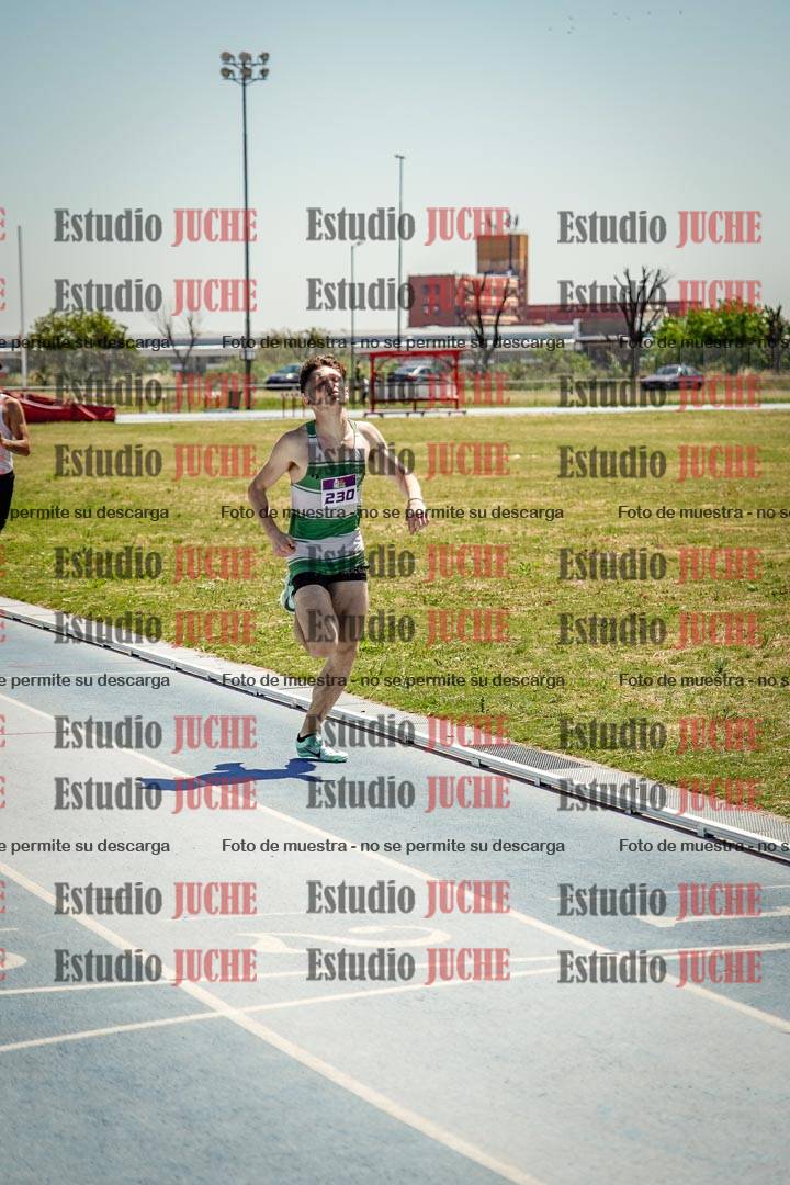 Fotos de los 800 m llanos de varones