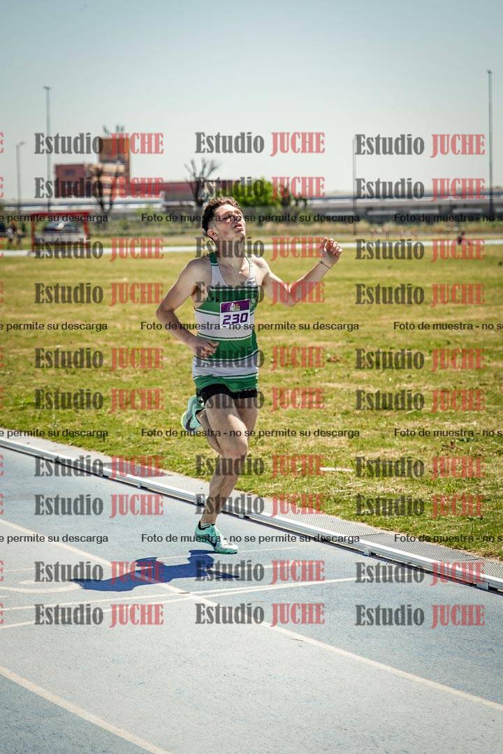 Fotos de los 800 m llanos de varones