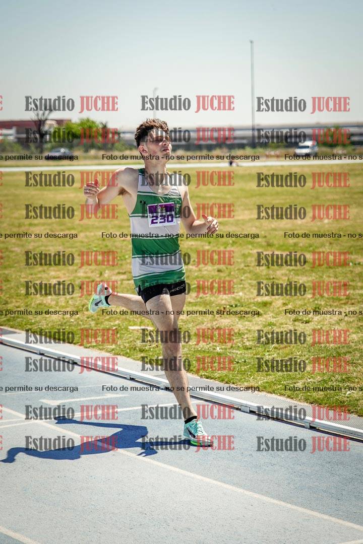 Fotos de los 800 m llanos de varones