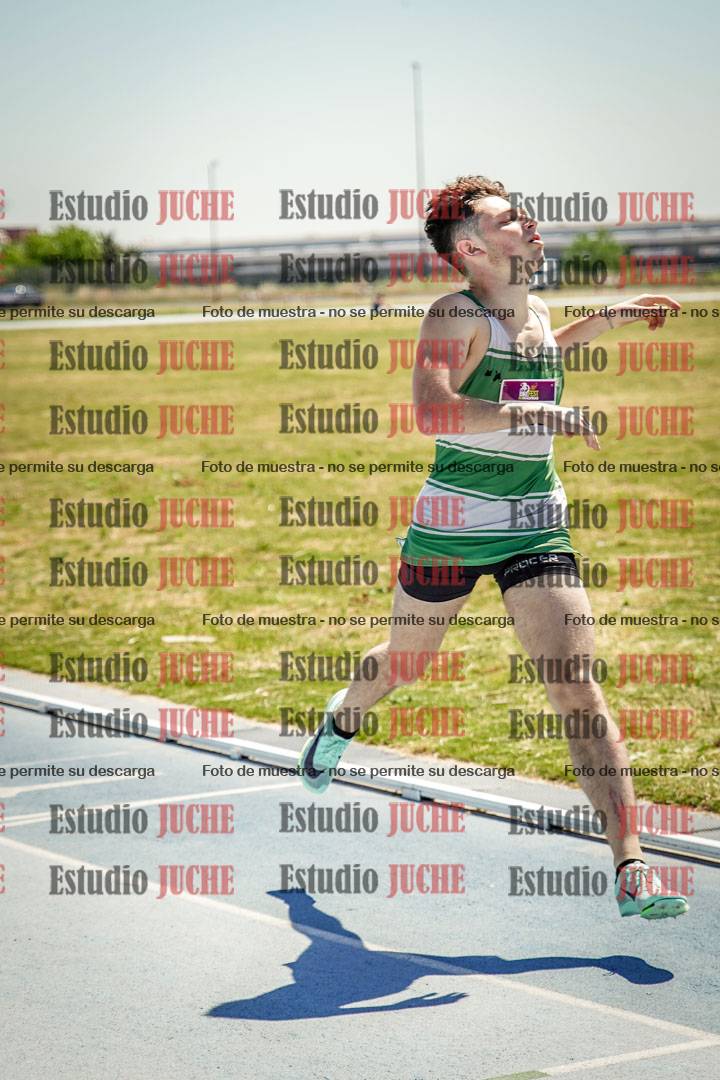 Fotos de los 800 m llanos de varones