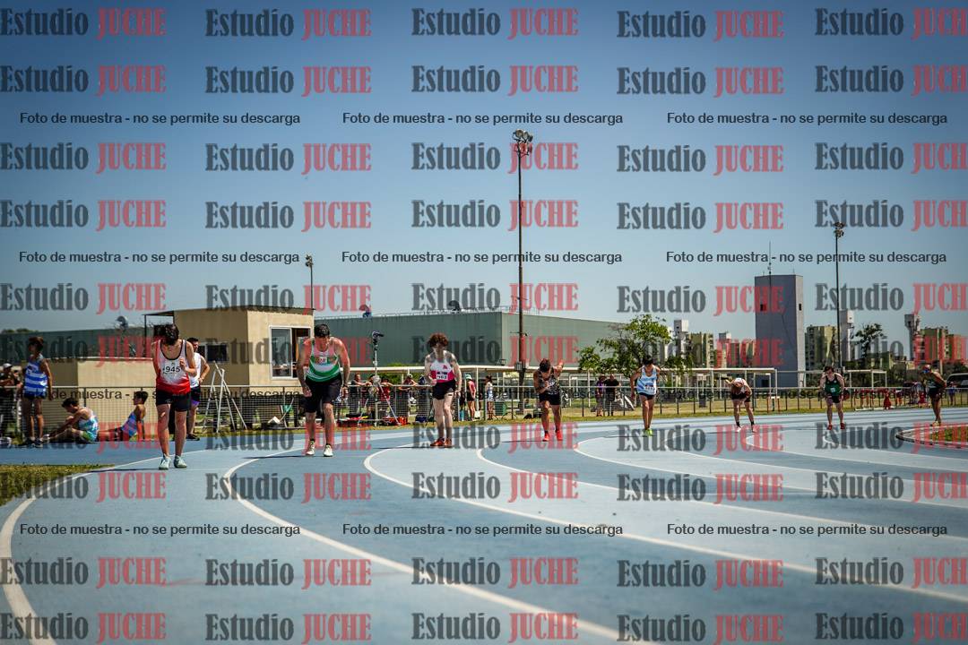 Fotos de los 800 m llanos de varones