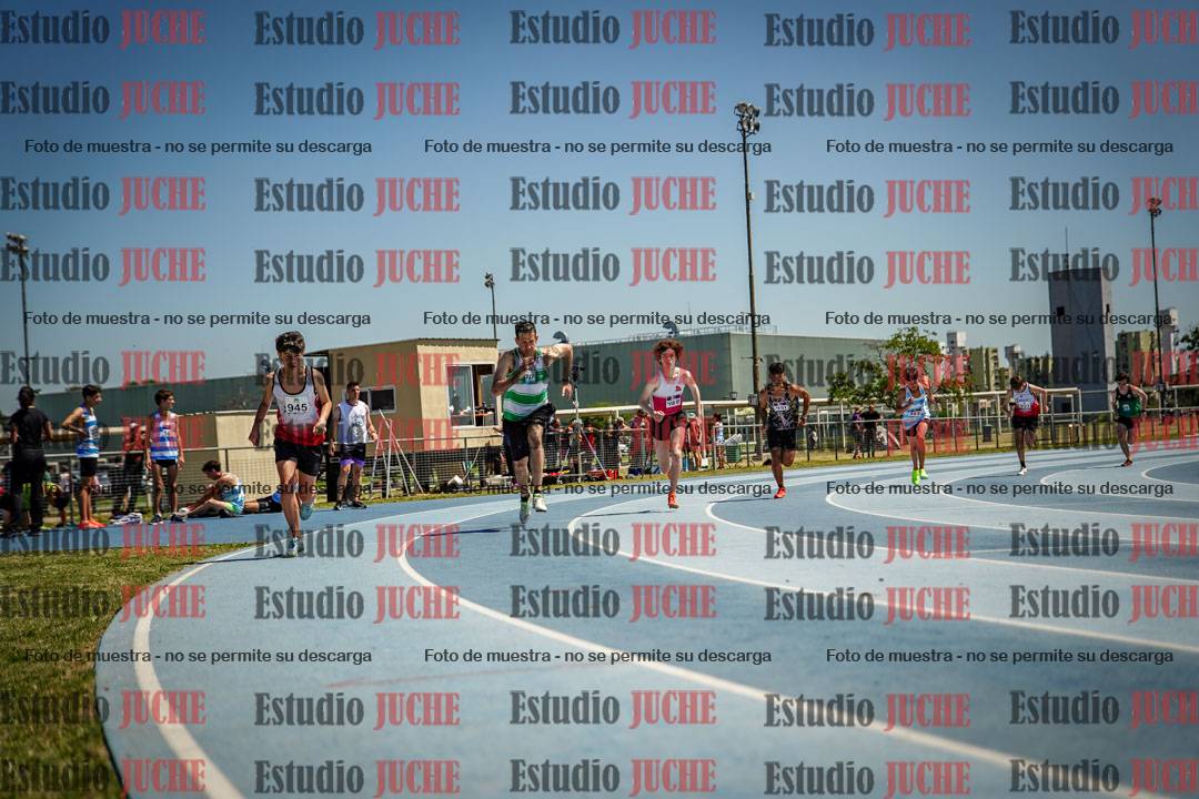 Fotos de los 800 m llanos de varones
