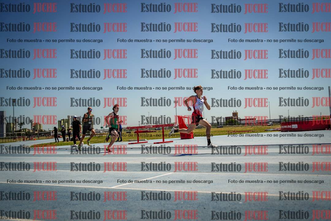 Fotos de los 800 m llanos de varones