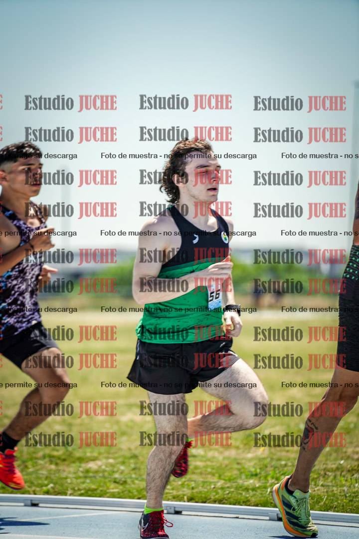 Fotos de los 800 m llanos de varones