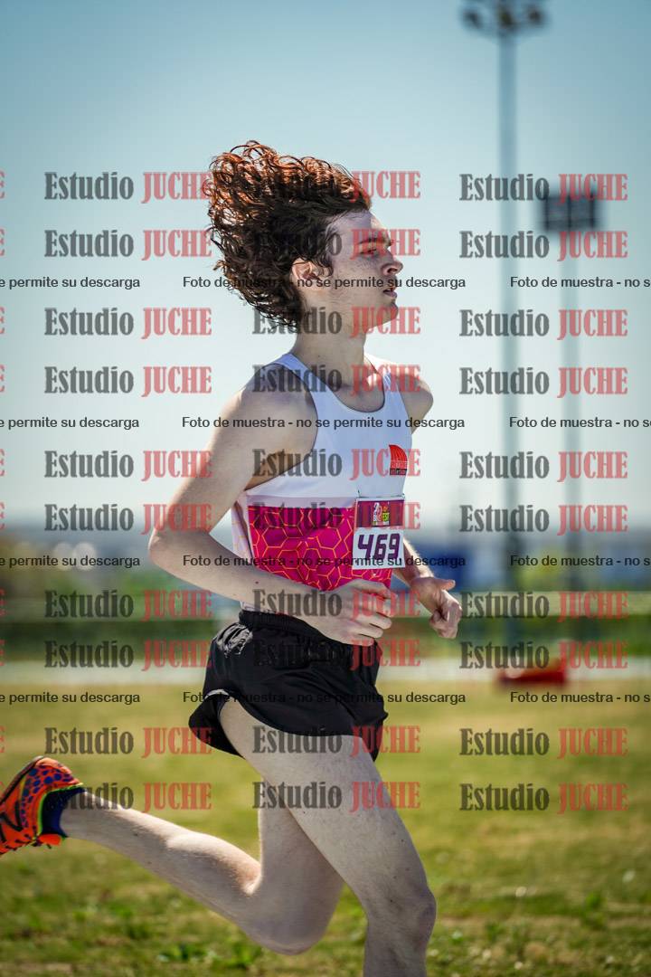 Fotos de los 800 m llanos de varones