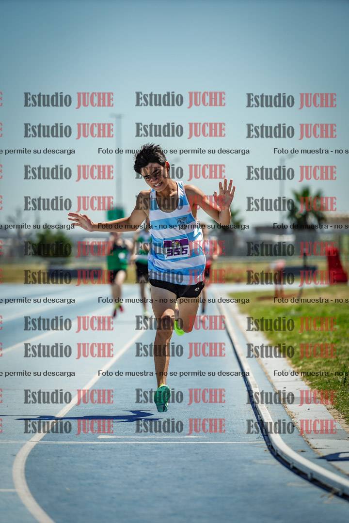 Fotos de los 800 m llanos de varones