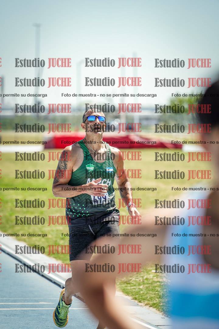 Fotos de los 800 m llanos de varones