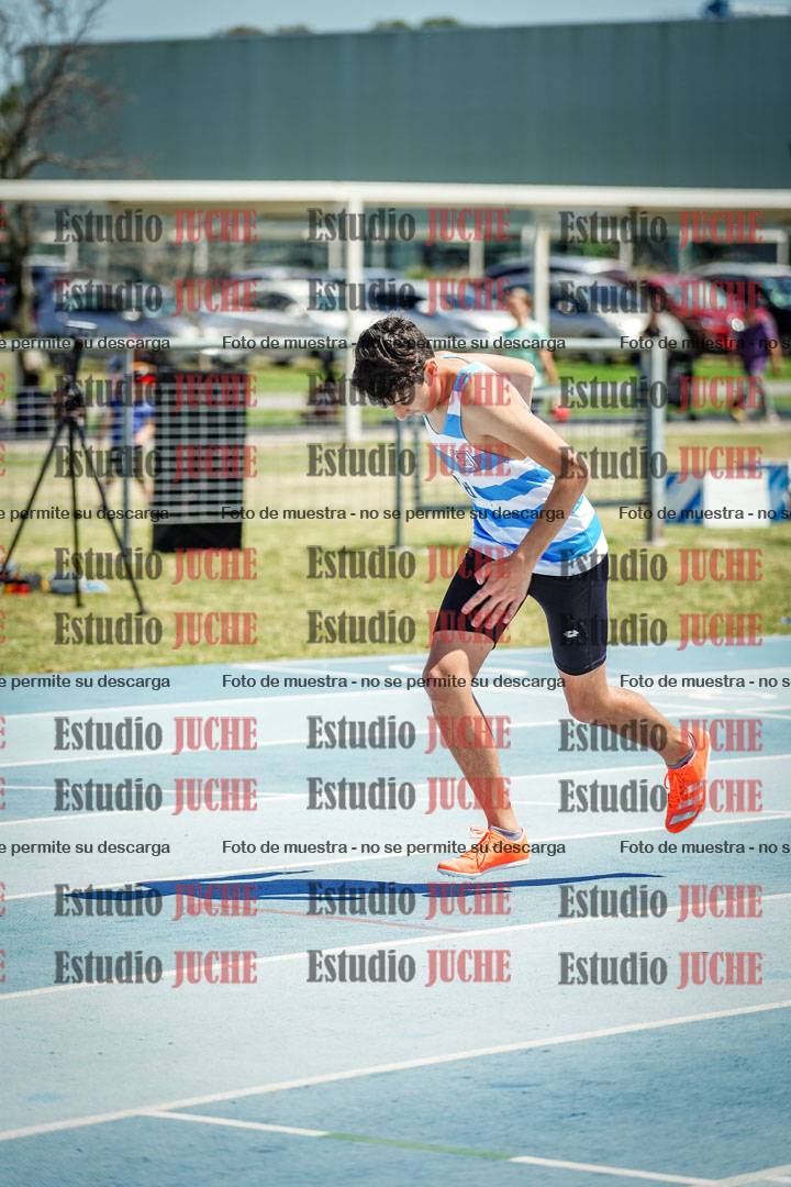 Fotos de los 800 m llanos de varones