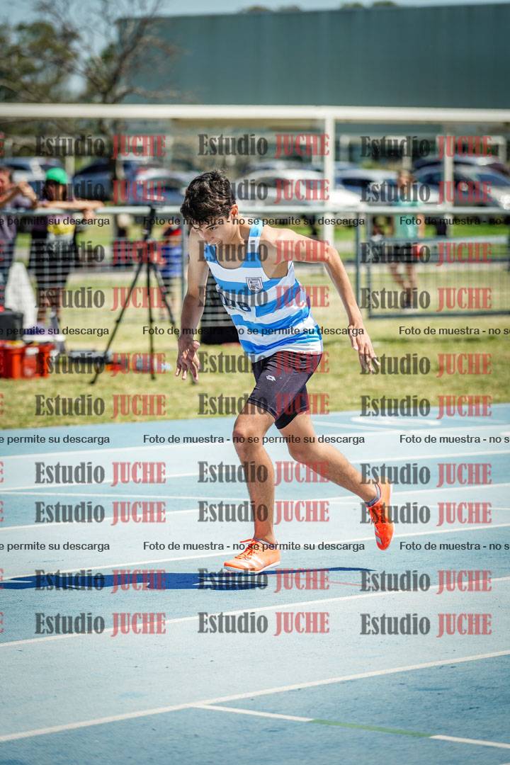 Fotos de los 800 m llanos de varones