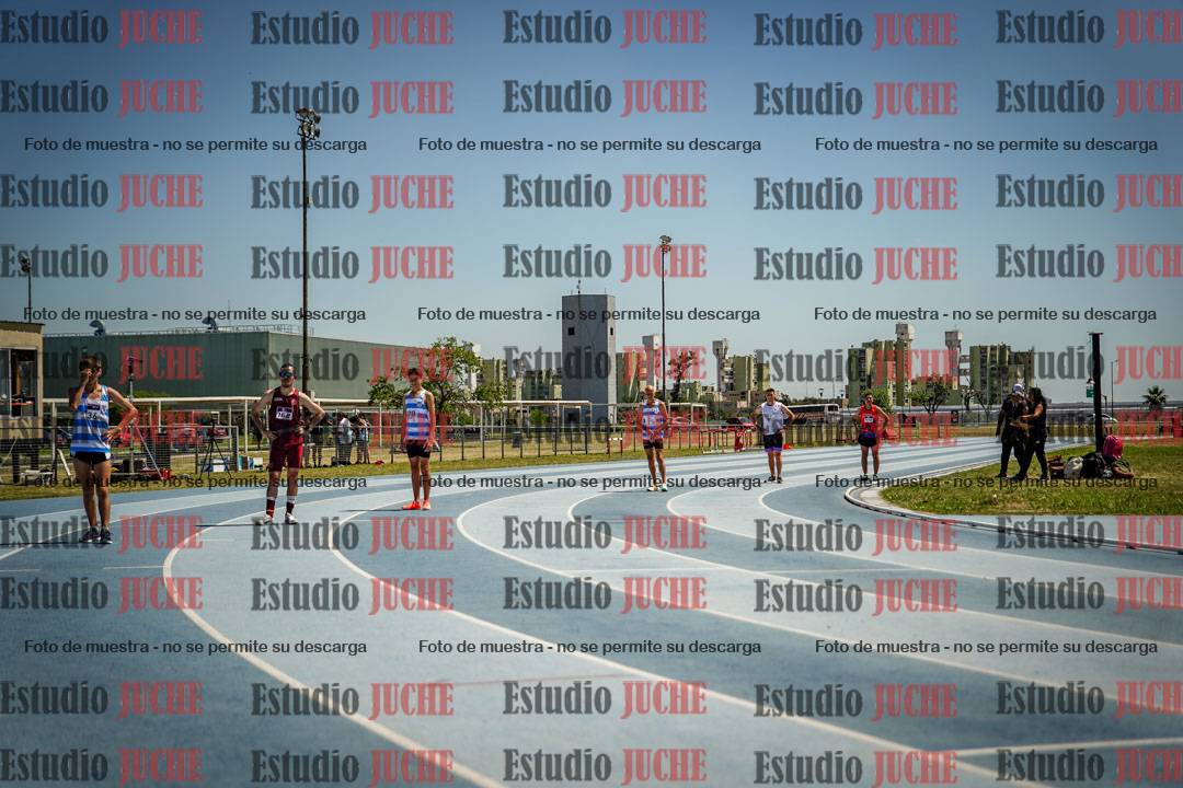 Fotos de los 800 m llanos de varones
