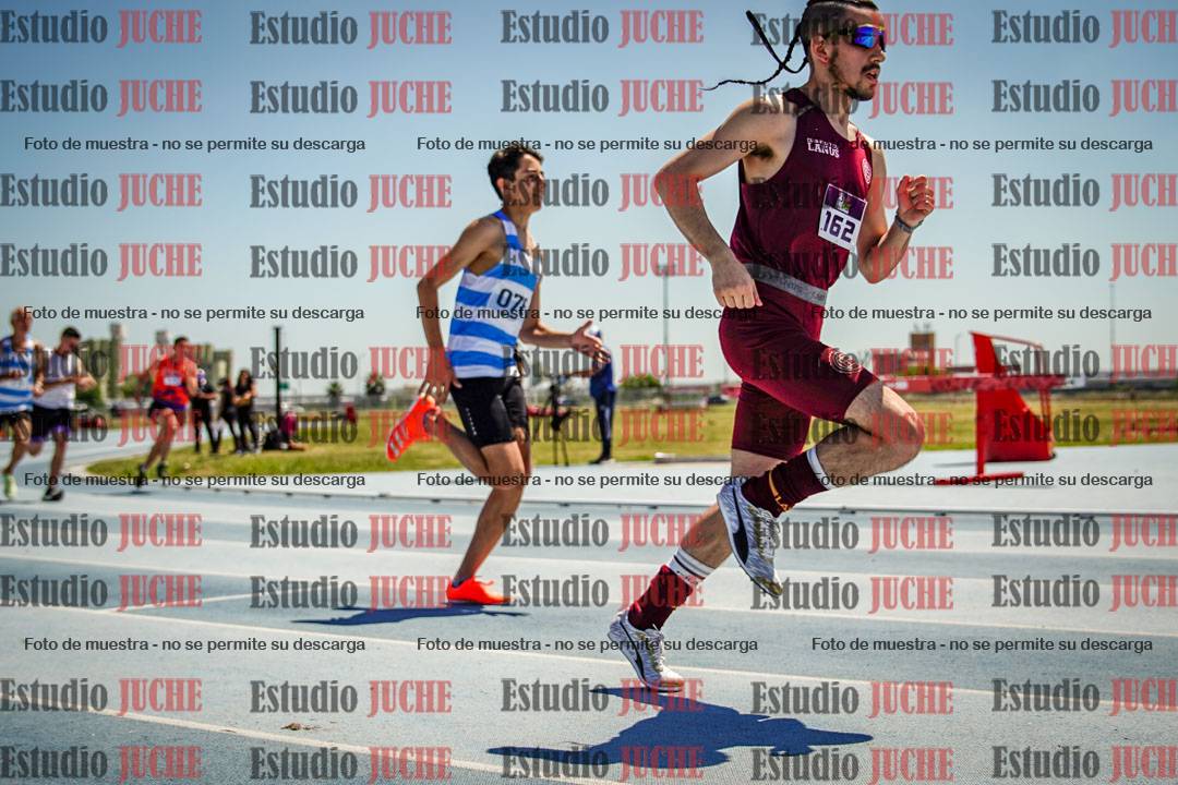 Fotos de los 800 m llanos de varones