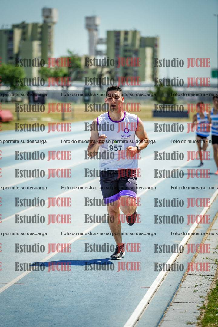 Fotos de los 800 m llanos de varones