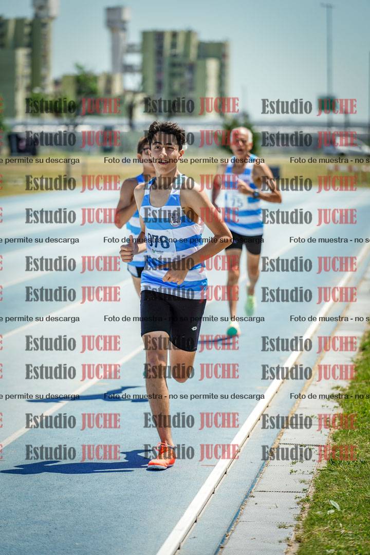 Fotos de los 800 m llanos de varones