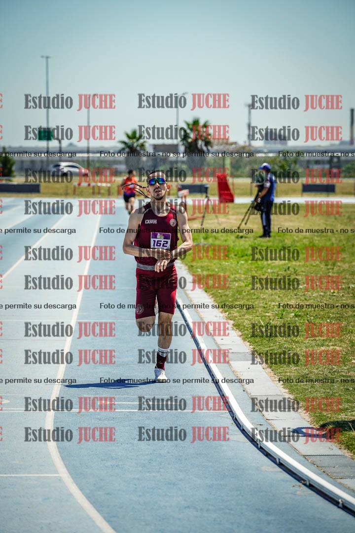 Fotos de los 800 m llanos de varones