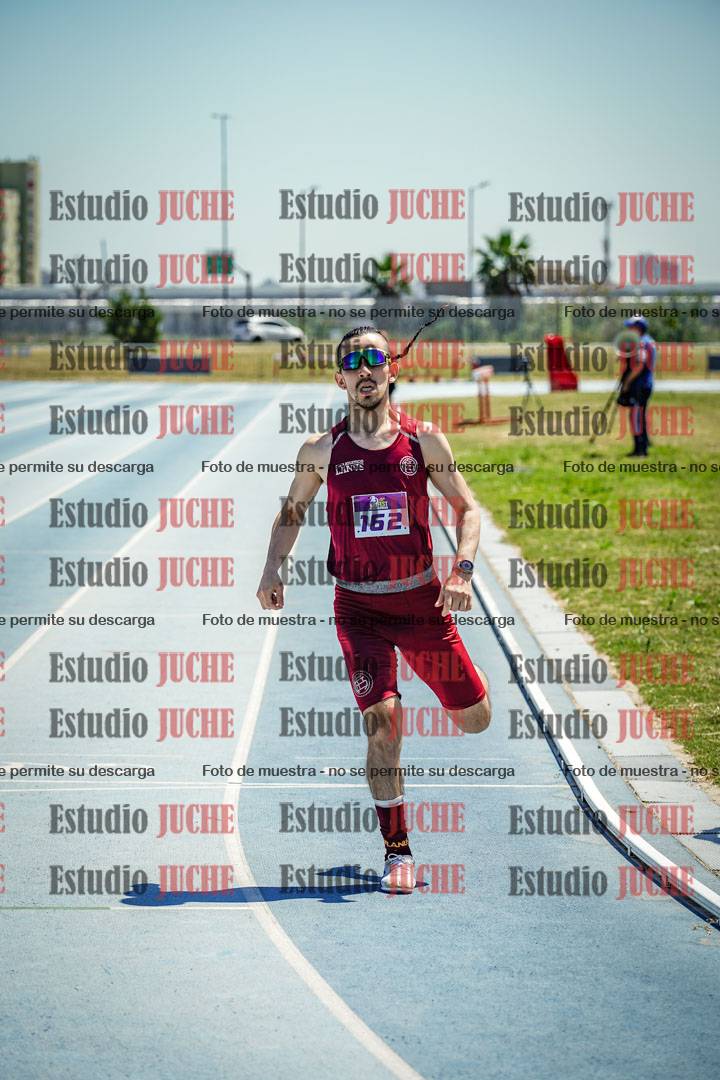 Fotos de los 800 m llanos de varones