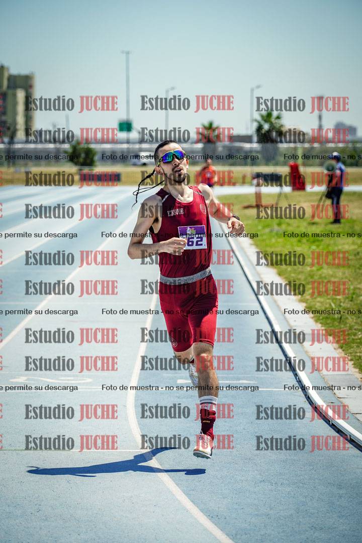 Fotos de los 800 m llanos de varones