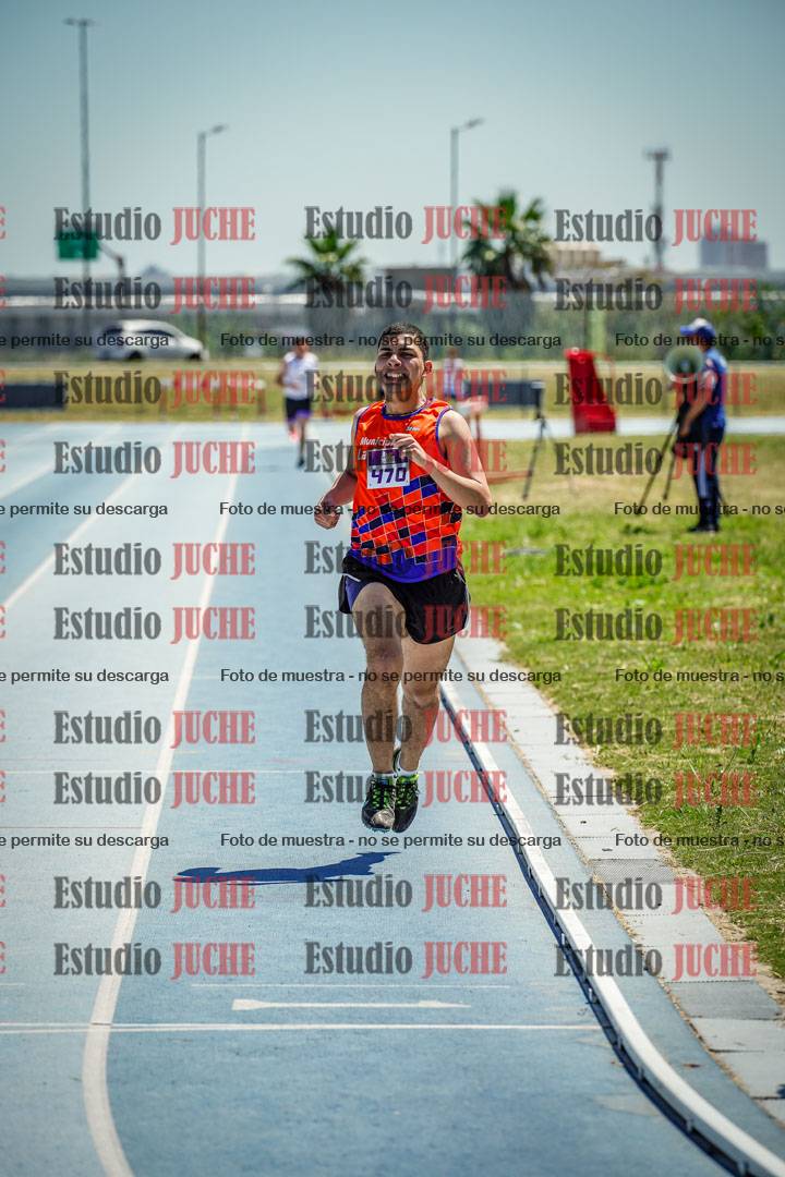 Fotos de los 800 m llanos de varones