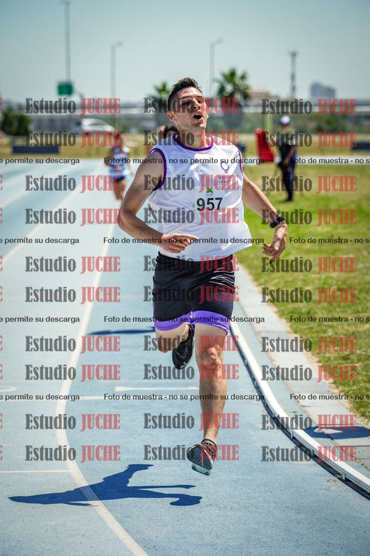Fotos de los 800 m llanos de varones