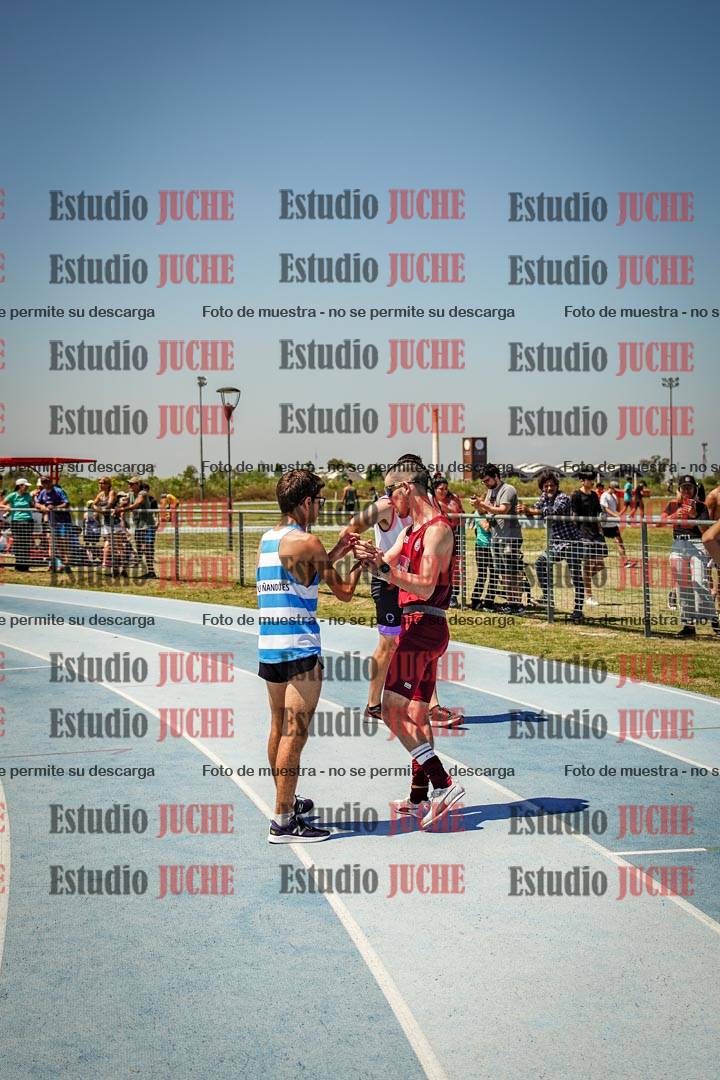Fotos de los 800 m llanos de varones