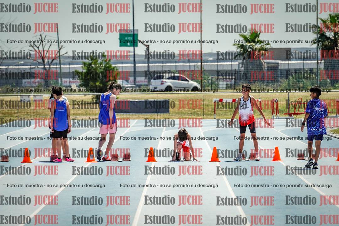 Fotos de los 50 m llanos de varones