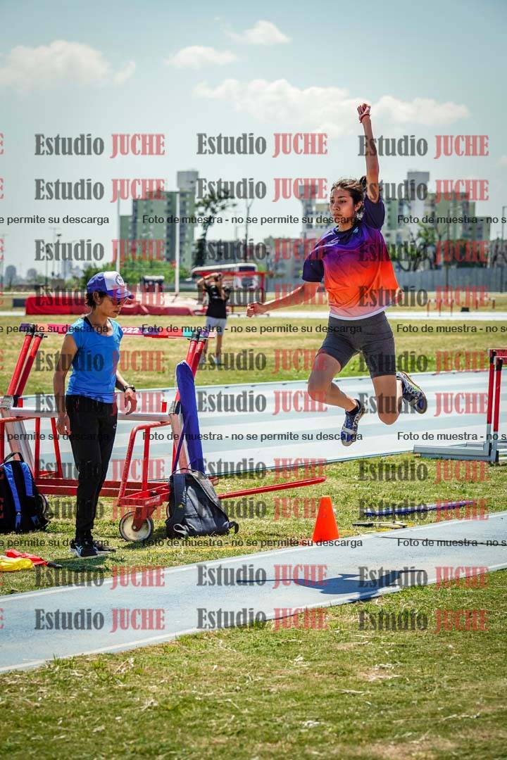 Fotos del salto triple de mujeres y varones - todas las tablas