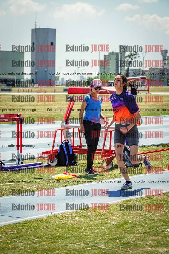 Fotos del salto triple de mujeres y varones - todas las tablas