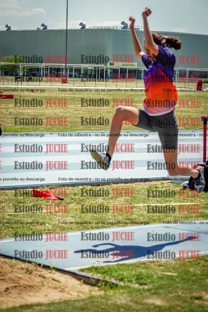 Fotos del salto triple de mujeres y varones - todas las tablas
