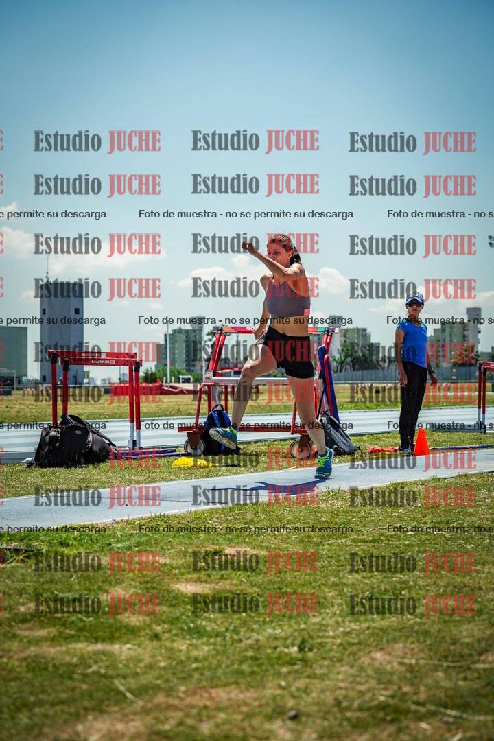 Fotos del salto triple de mujeres y varones - todas las tablas