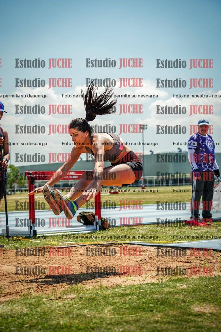 Fotos del salto triple de mujeres y varones - todas las tablas