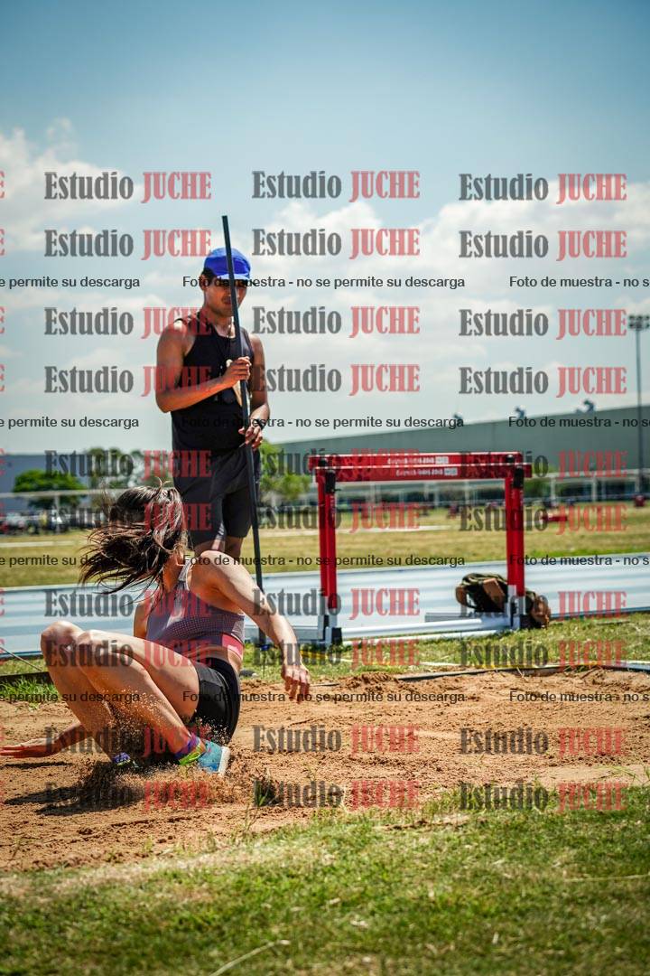 Fotos del salto triple de mujeres y varones - todas las tablas