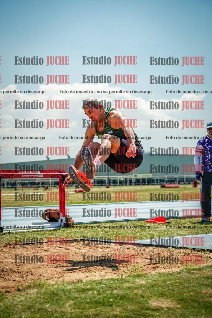 Fotos del salto triple de mujeres y varones - todas las tablas