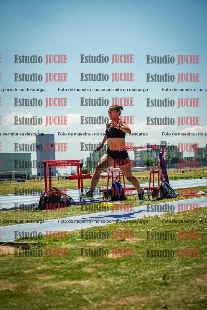 Fotos del salto triple de mujeres y varones - todas las tablas