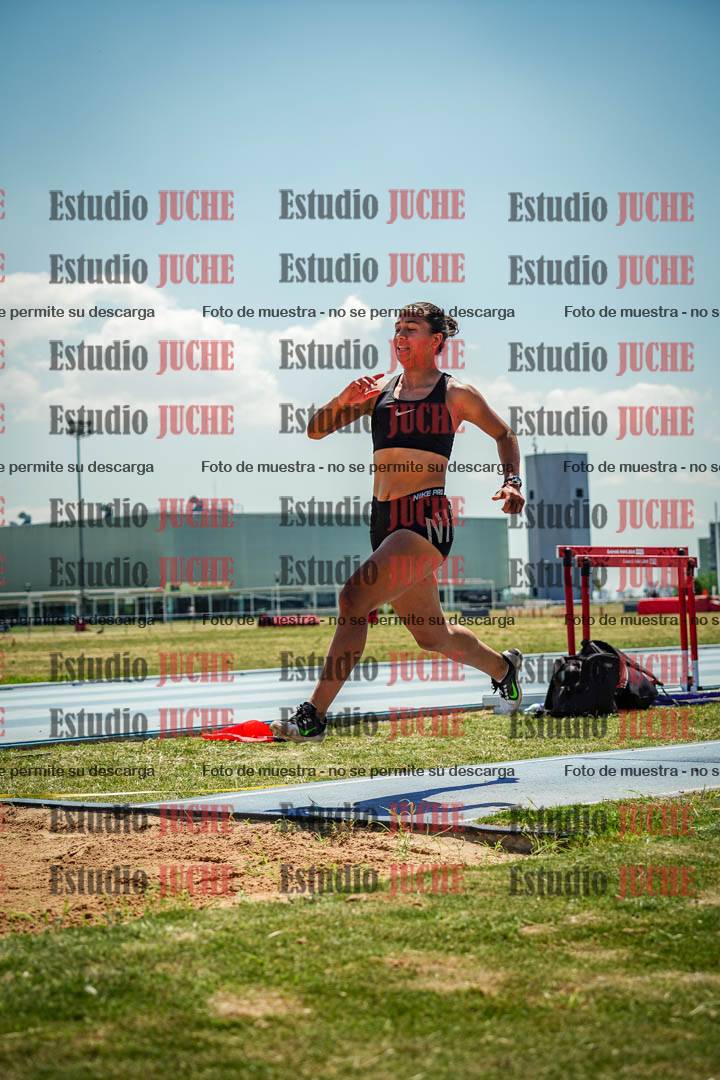 Fotos del salto triple de mujeres y varones - todas las tablas