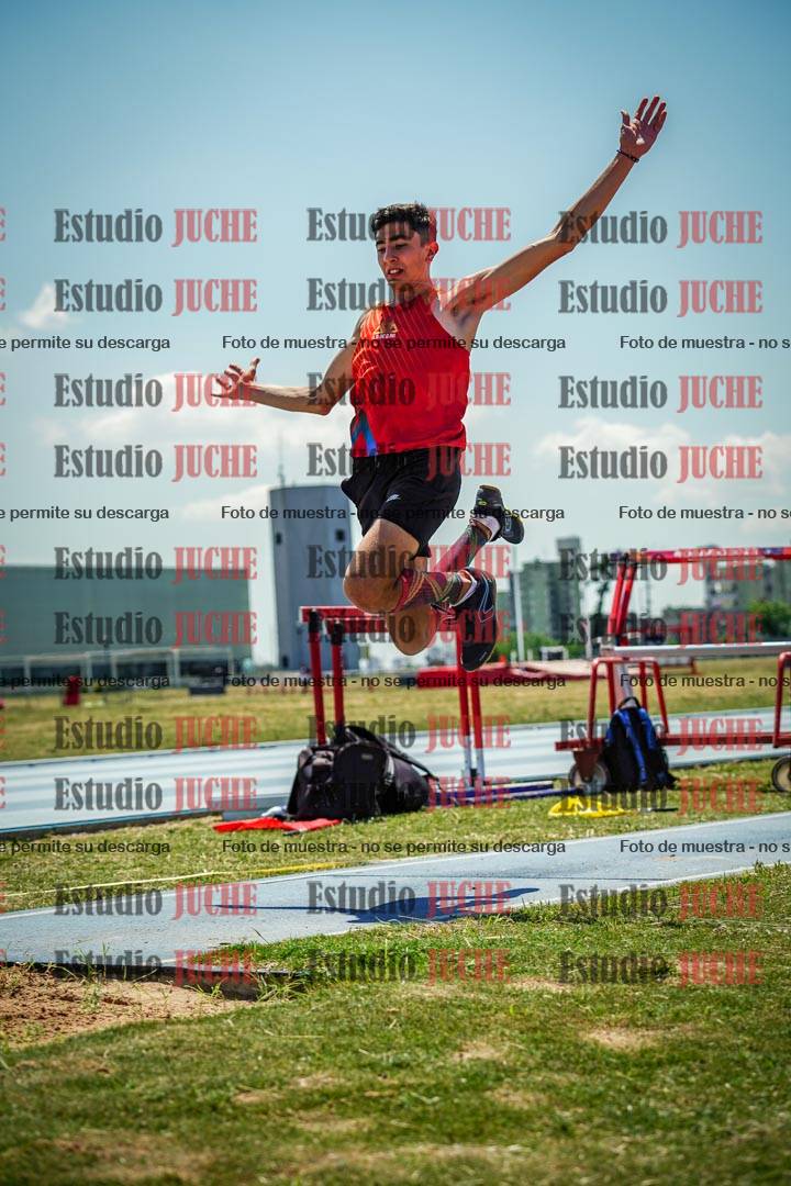 Fotos del salto triple de mujeres y varones - todas las tablas