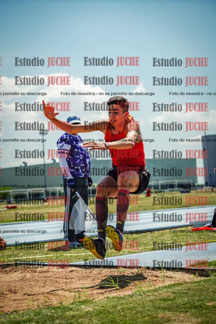 Fotos del salto triple de mujeres y varones - todas las tablas