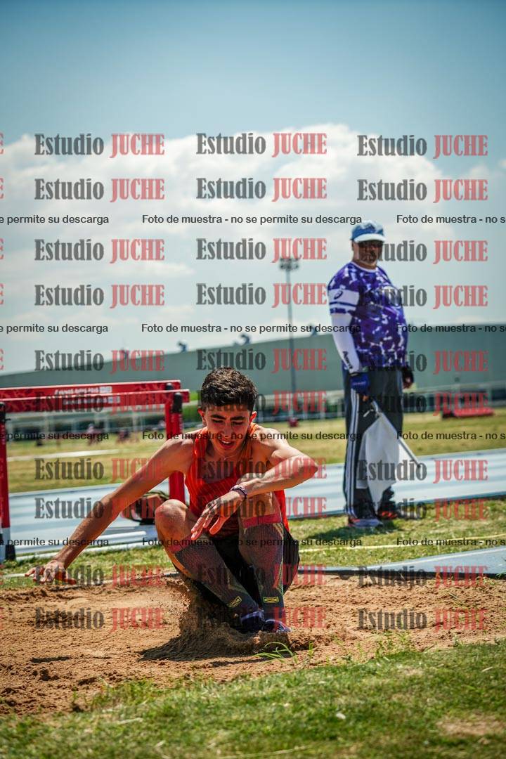 Fotos del salto triple de mujeres y varones - todas las tablas