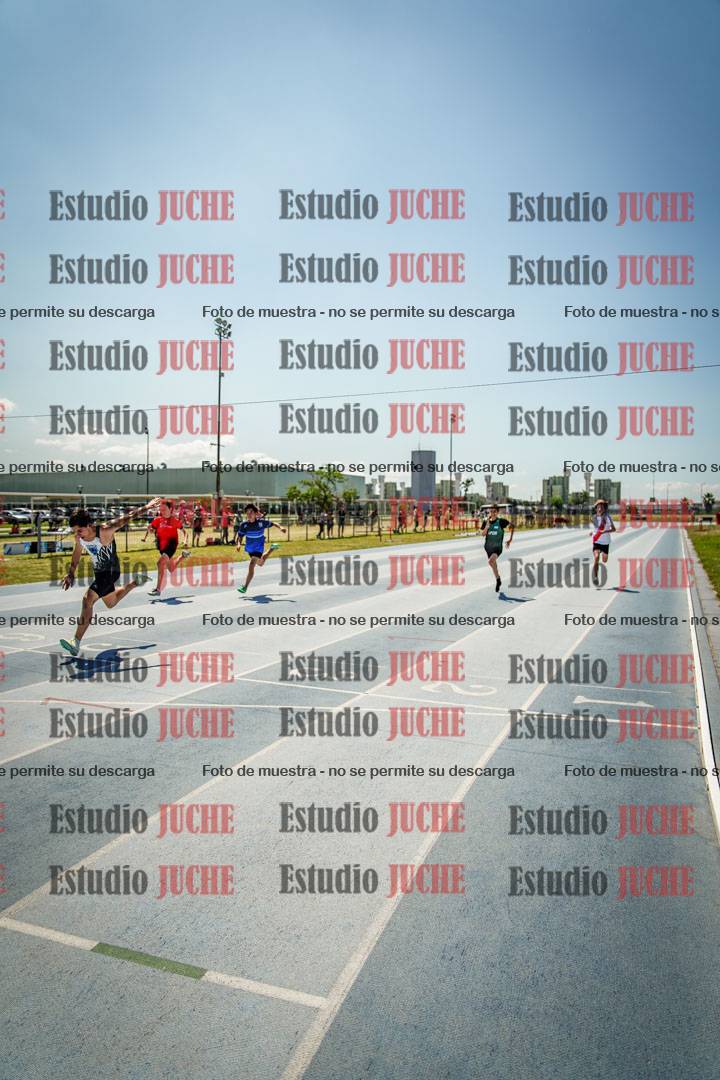 Fotos de los 150 m llanos de varones