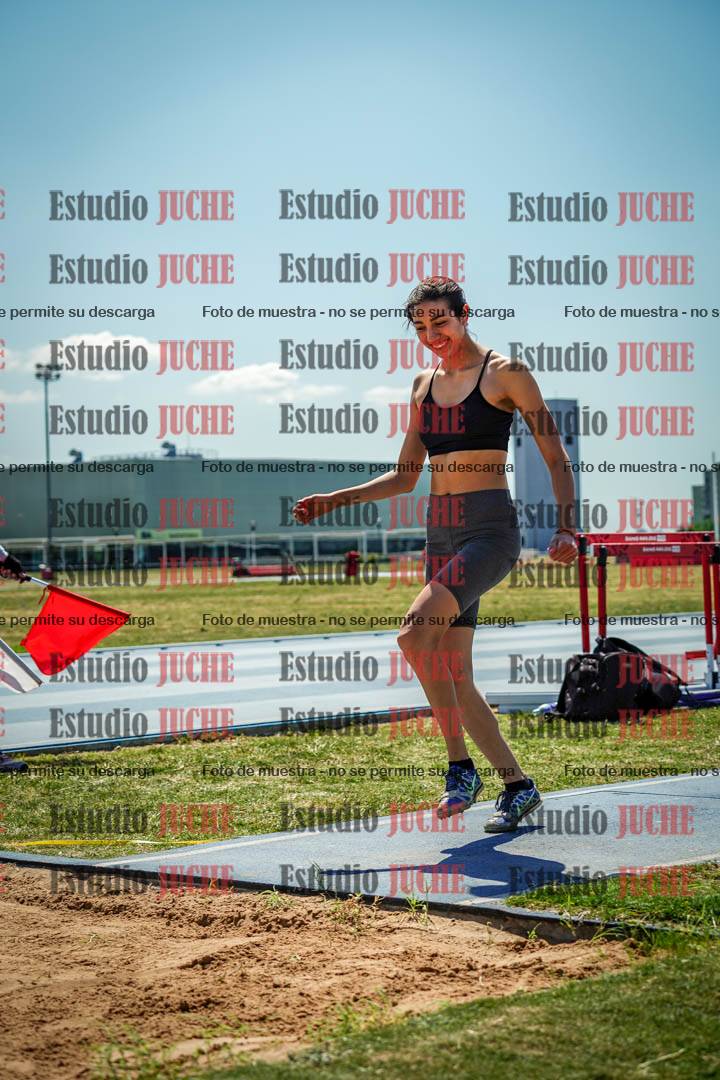Fotos del salto triple de mujeres y varones - todas las tablas